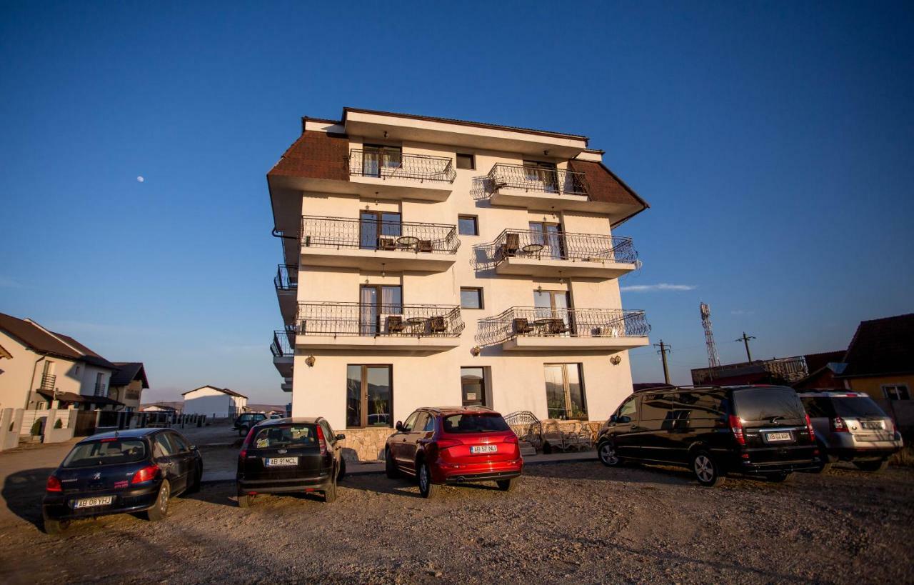 Sara, Alba Alba Iulia Exterior photo